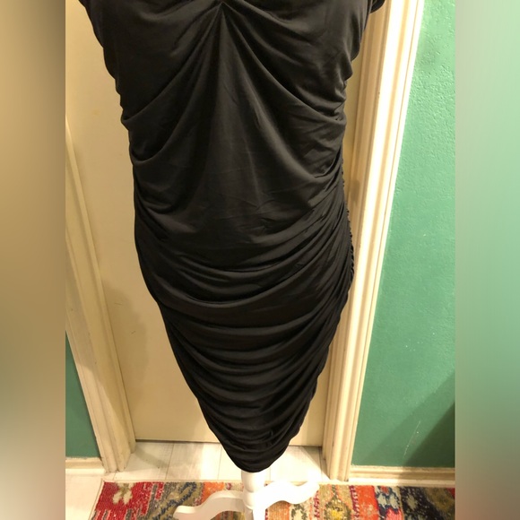 Express Body Contour Rushed Dress - Picture 5 of 15